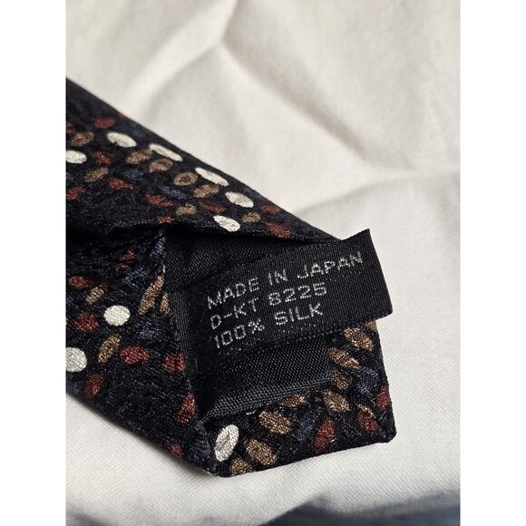 Jhane Barnes Tie Men's Geometric 100% Silk Necktie Handmade In Japan 58x4" - Picture 3 of 6